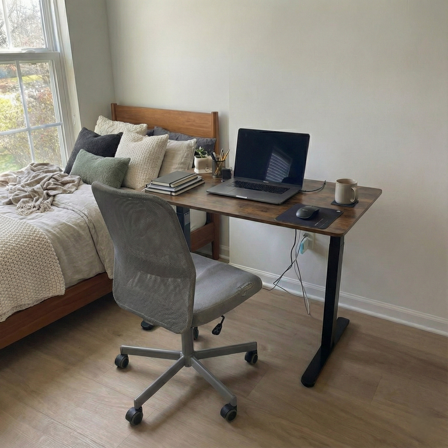 Compact Electric Adjustable Height Standing Desk