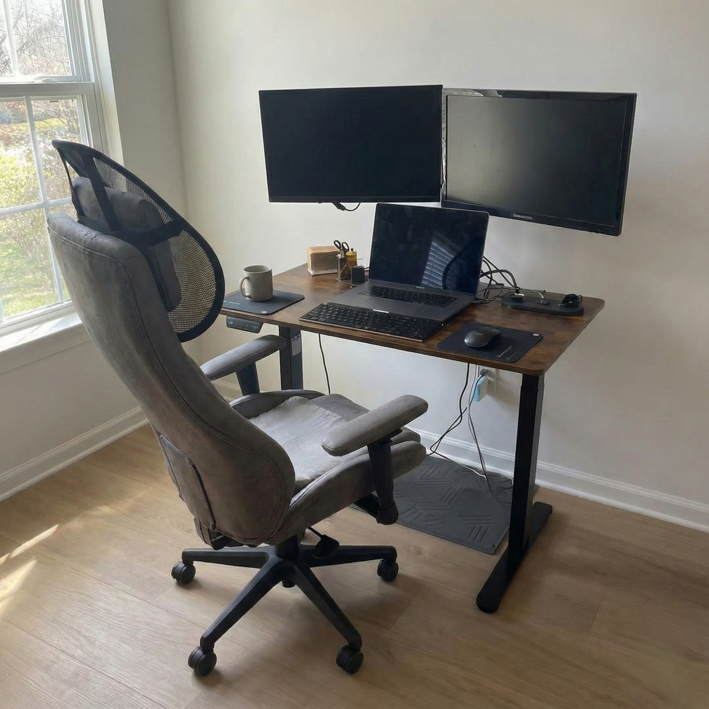 Compact Electric Adjustable Height Standing Desk
